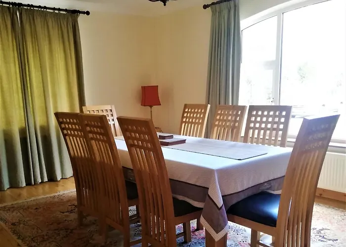 Detached 3 Bedroom Just 1km From Casa de Férias